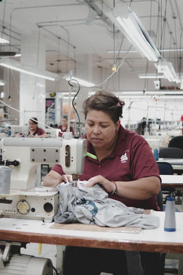 El Poder de lo Local: ¿Por qué Elegir Bapu Beachwear Hecho en México es una Decisión Consciente?