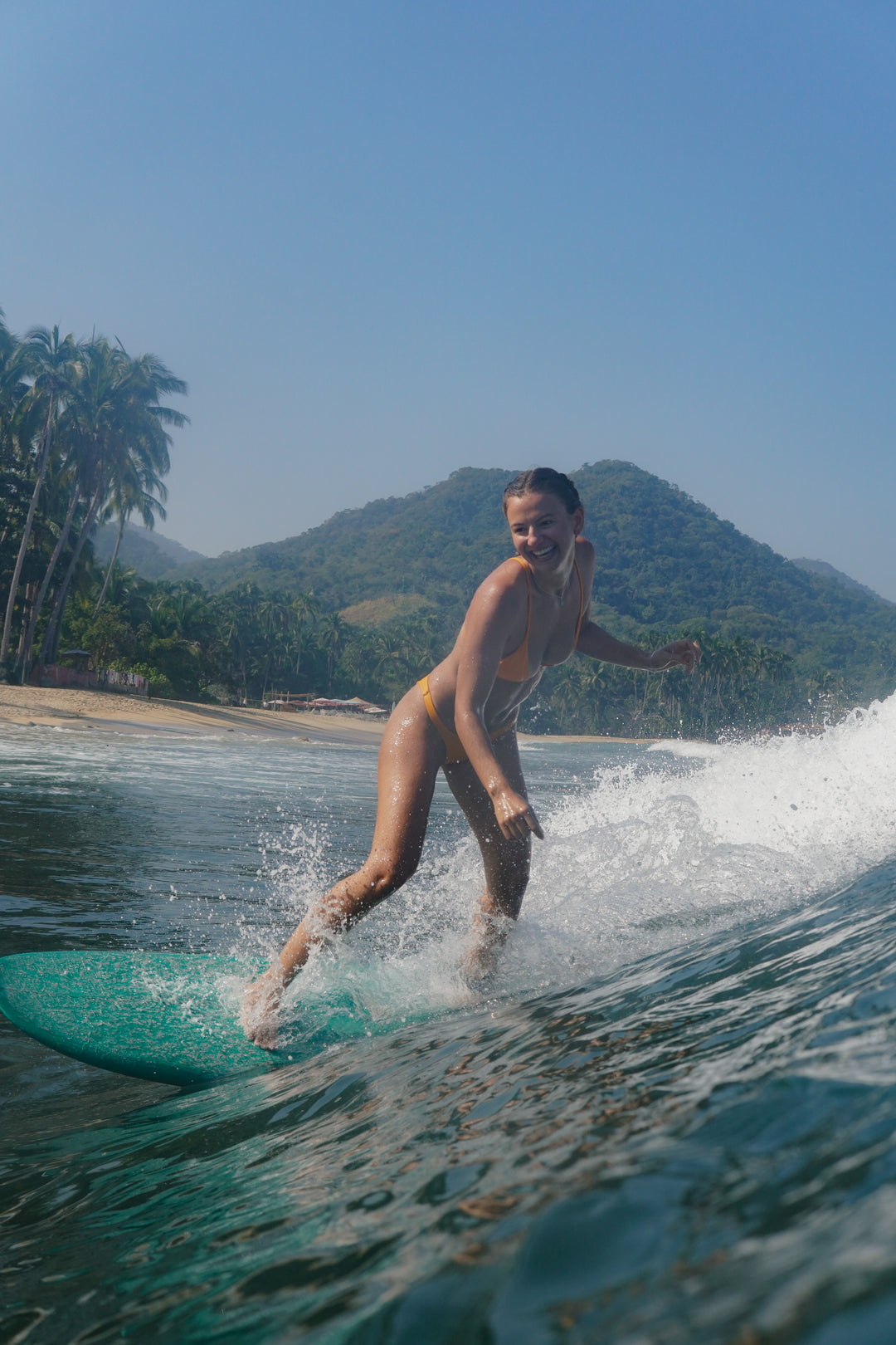 Baño Blanco Traje De Baño En La Playa Kimono Con Traje De Bañ